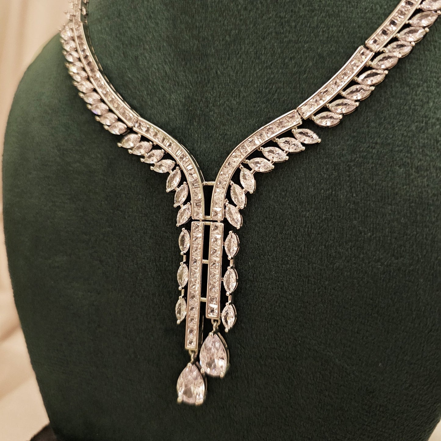 Twilight Grace Arc - FAH Jewelry