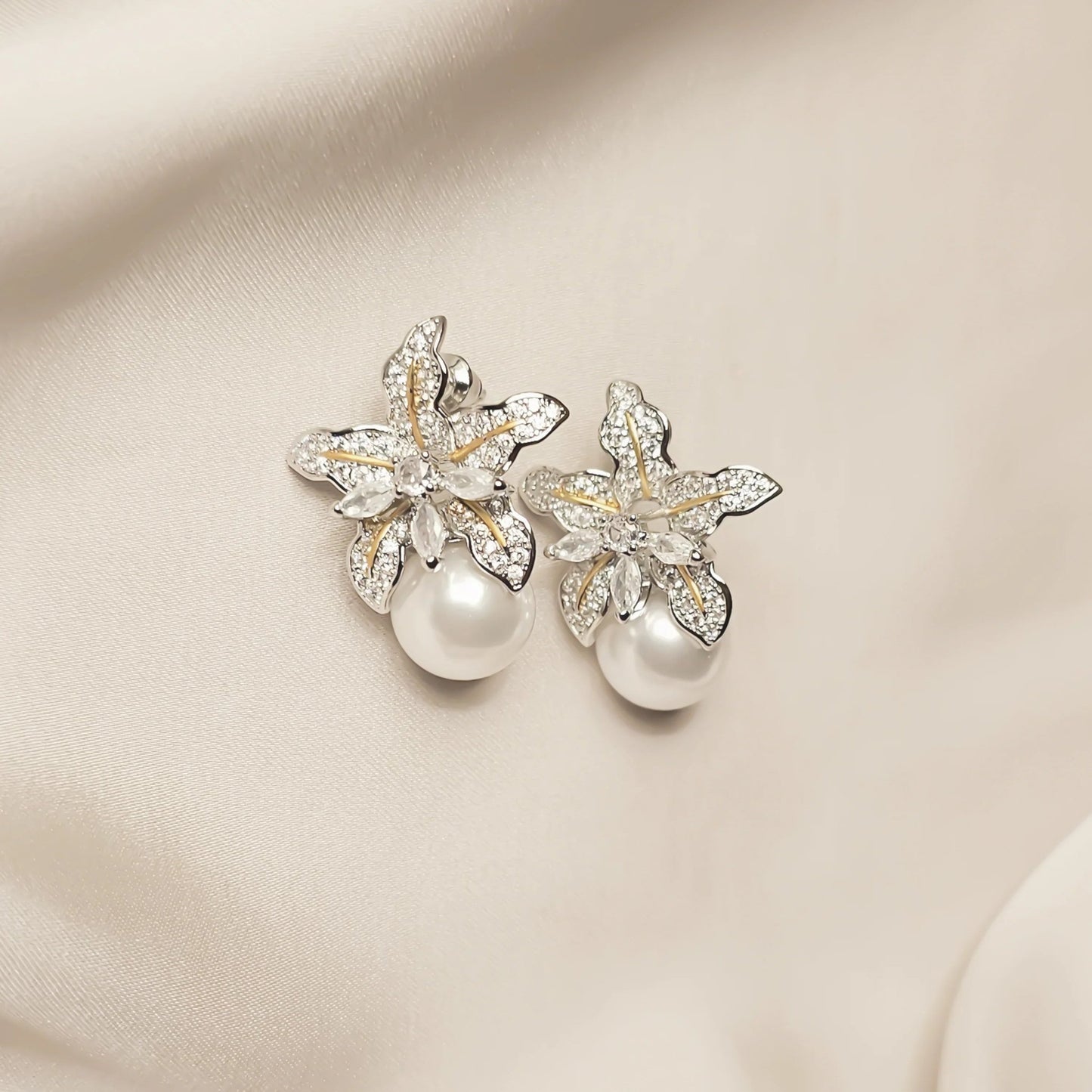 Two Tone Flower Simulated Pearl Earrings - FAH Jewelry