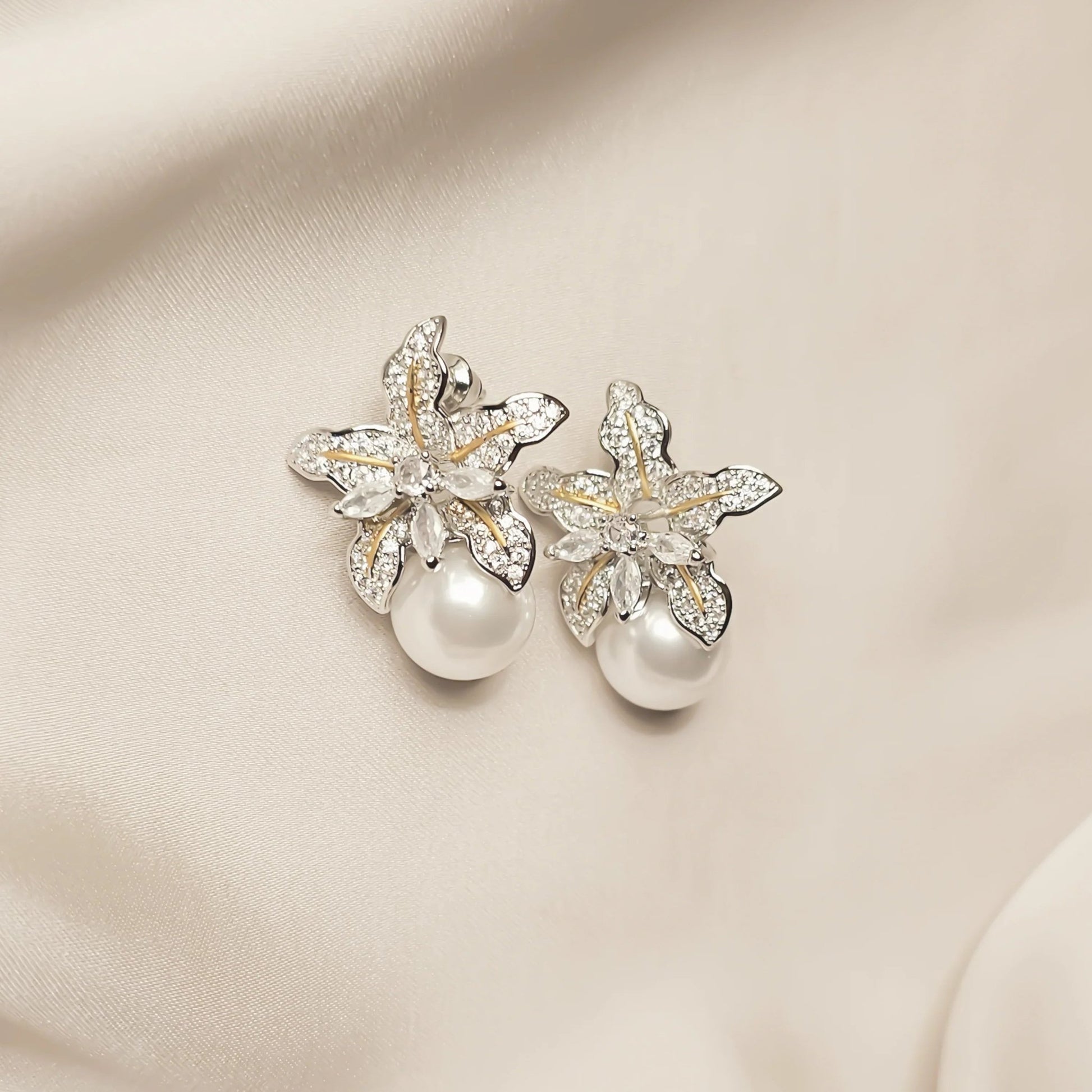 Two Tone Flower Simulated Pearl Earrings - FAH Jewelry