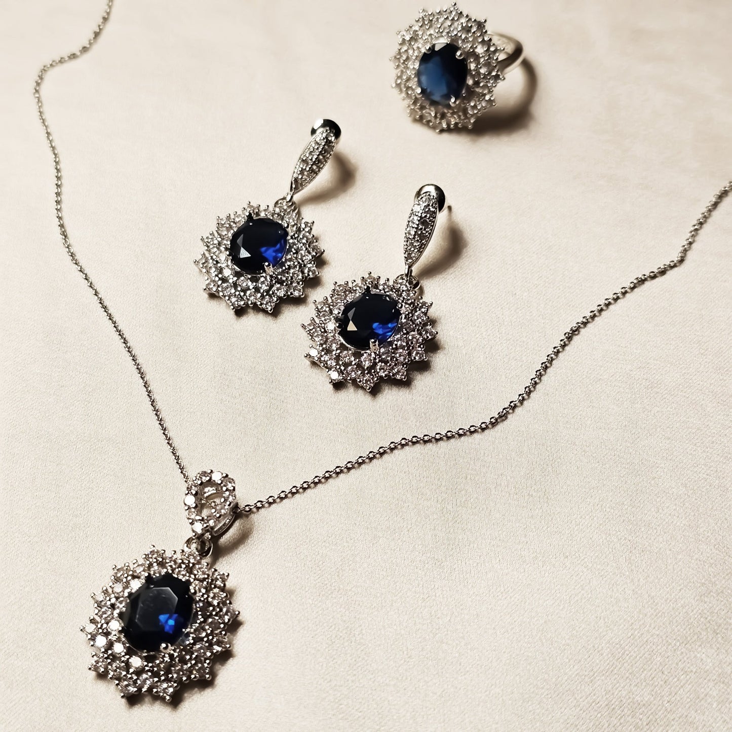 Vintage Oval Rhinestone Necklace Ring & Earring - FAH Jewelry