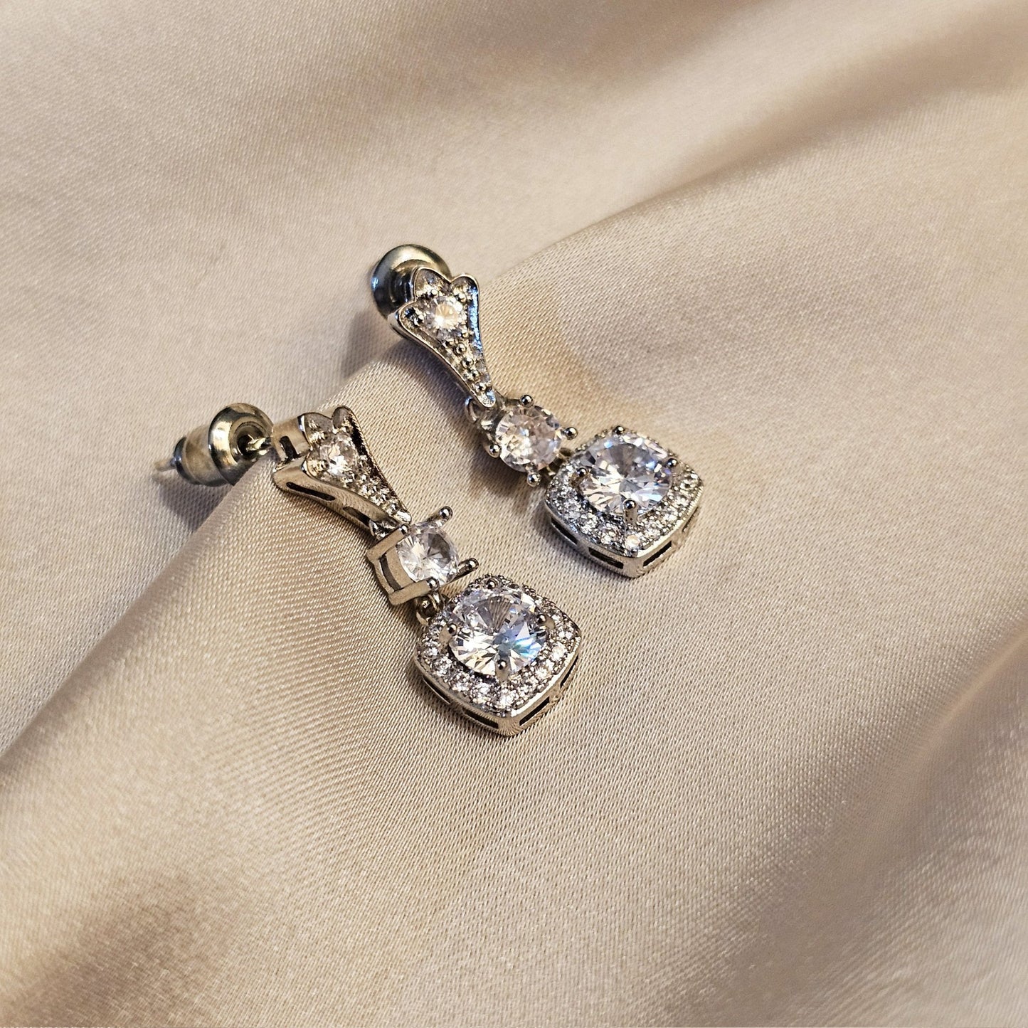 Vintage Regal Glow - FAH Jewelry