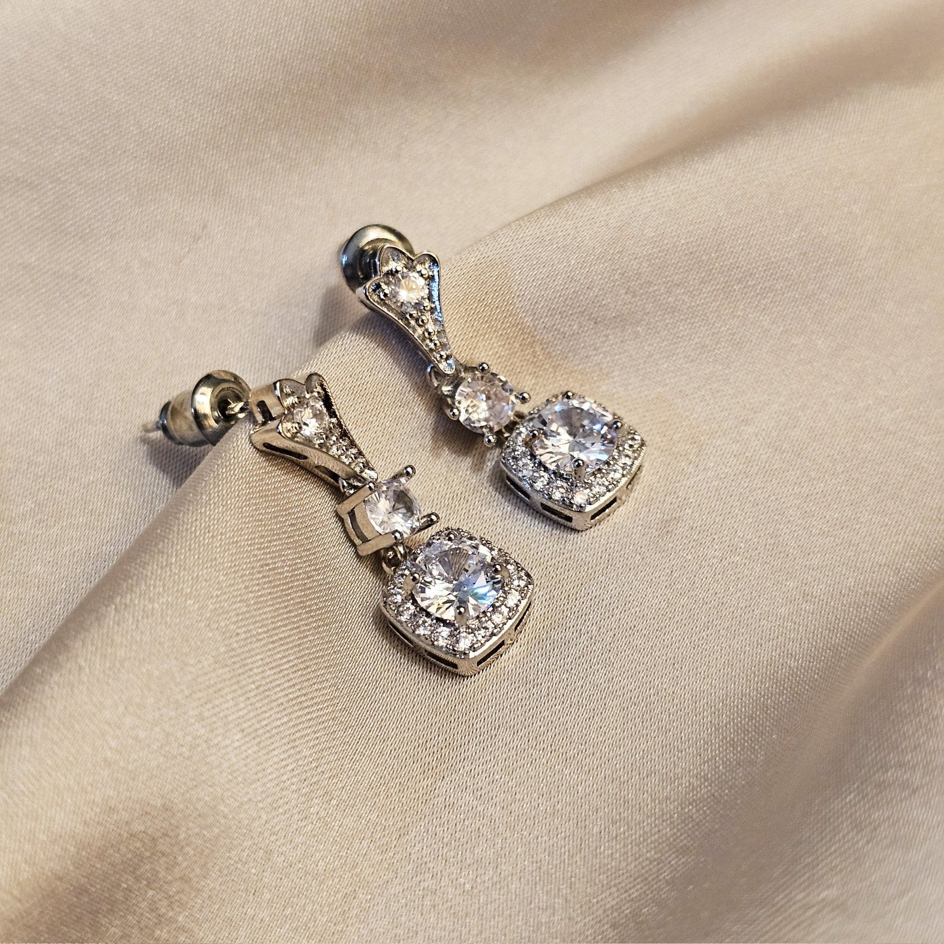 Vintage Regal Glow - FAH Jewelry