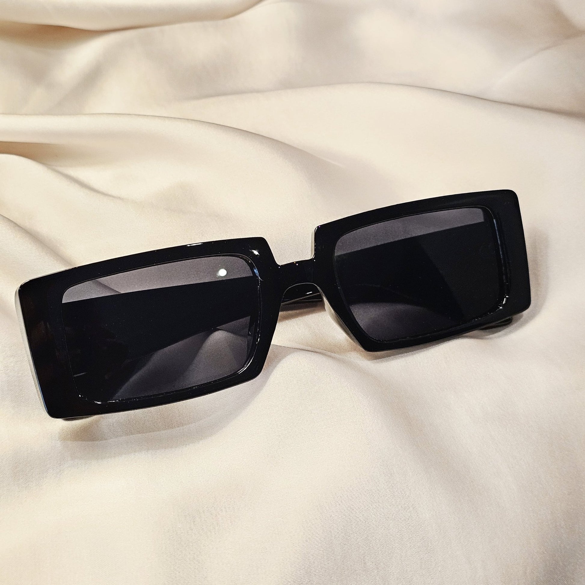 Wide Frame Retro Sunglasses - FAH Jewelry