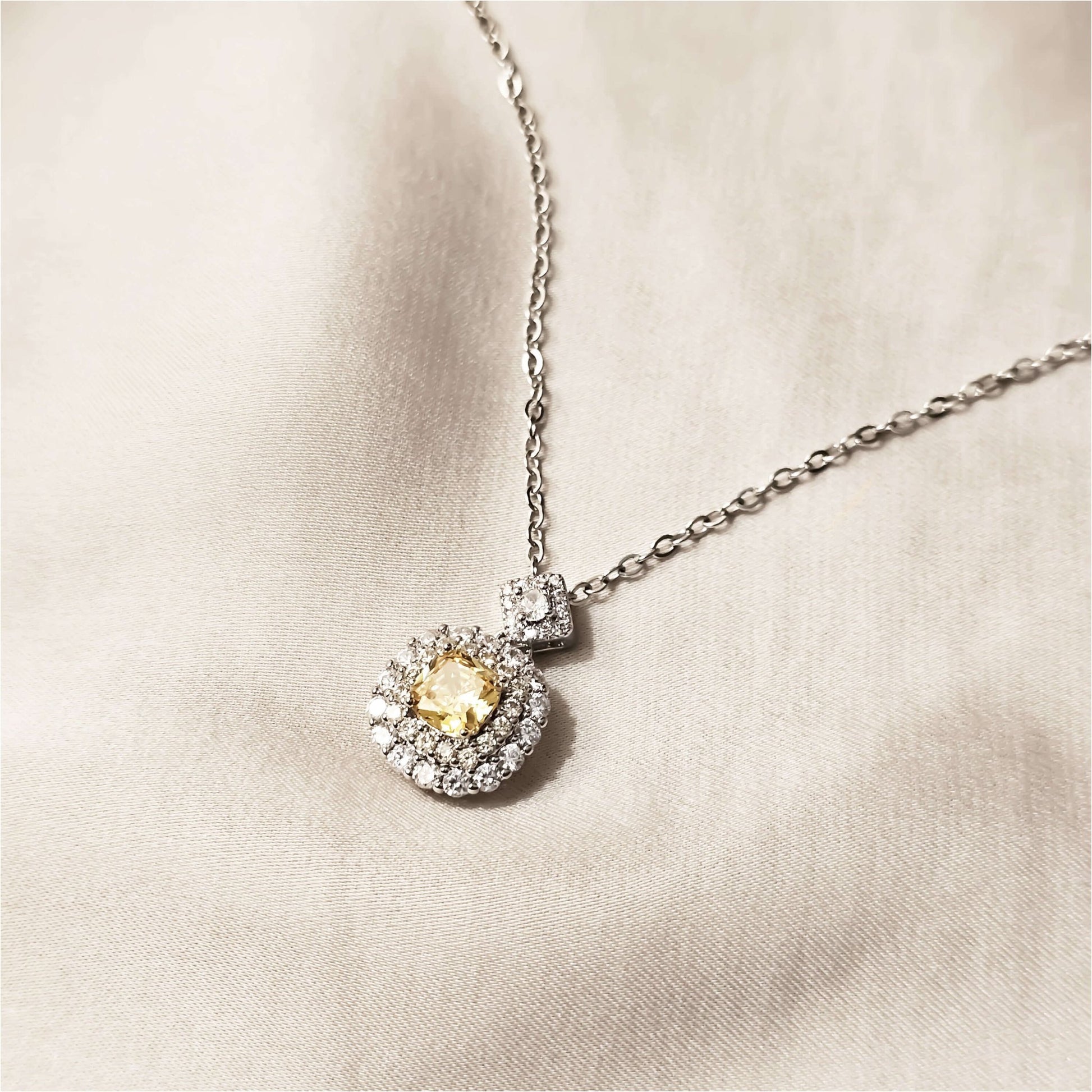 Yellow Slightly Inlaid Diamond square Necklace - FAH Jewelry