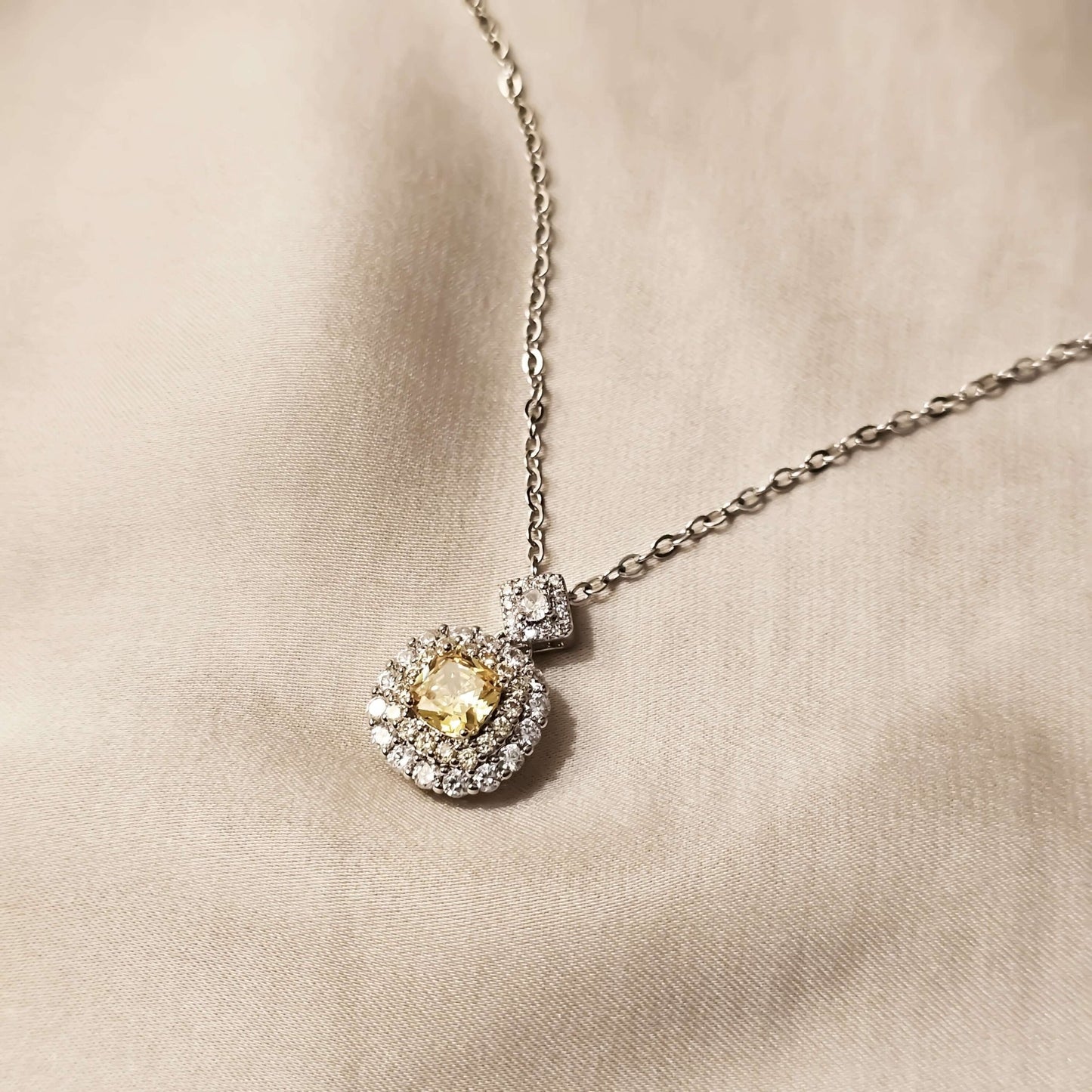 Yellow Slightly Inlaid Diamond square Necklace - FAH Jewelry