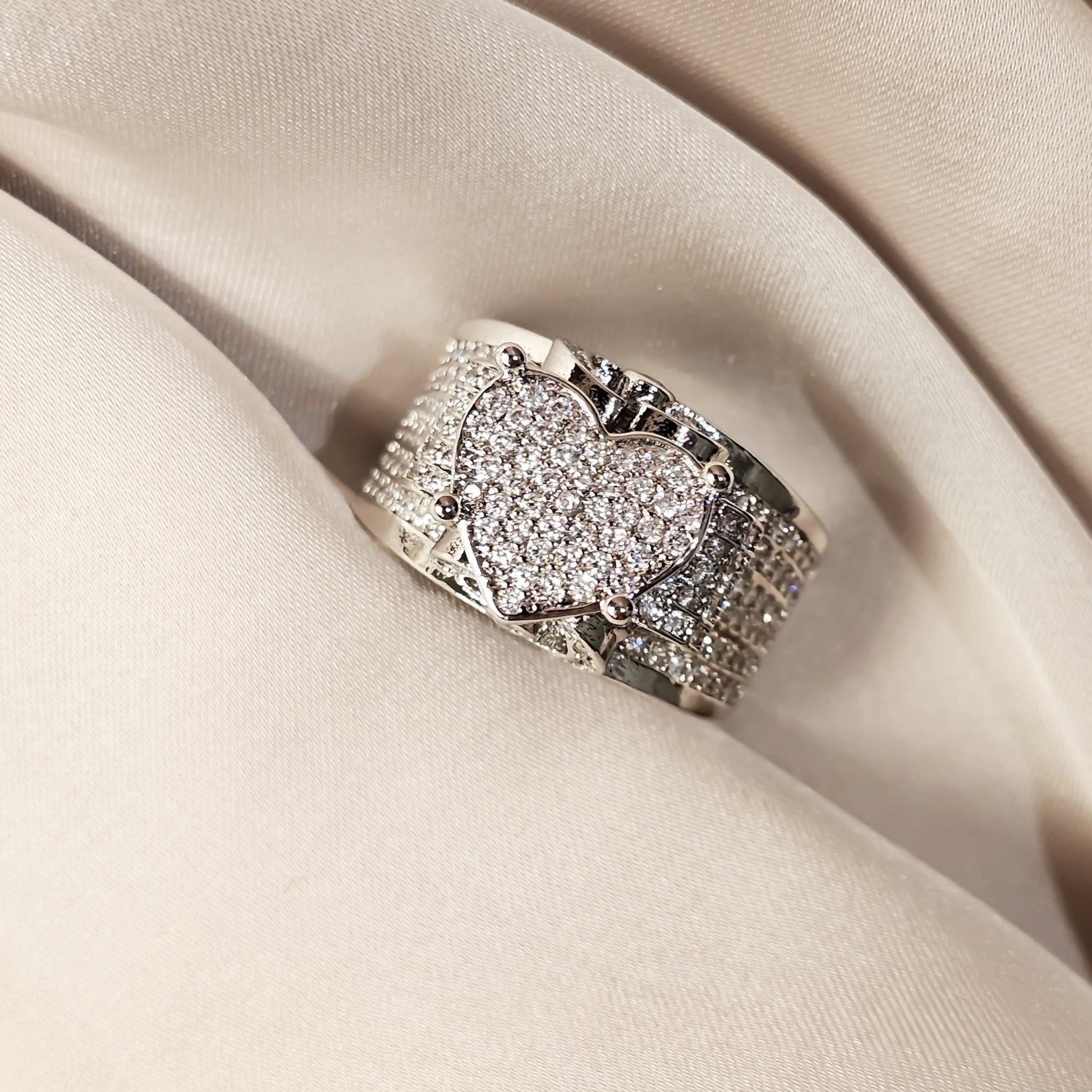 Zircon Heart Singapore Ring - FAH Jewelry