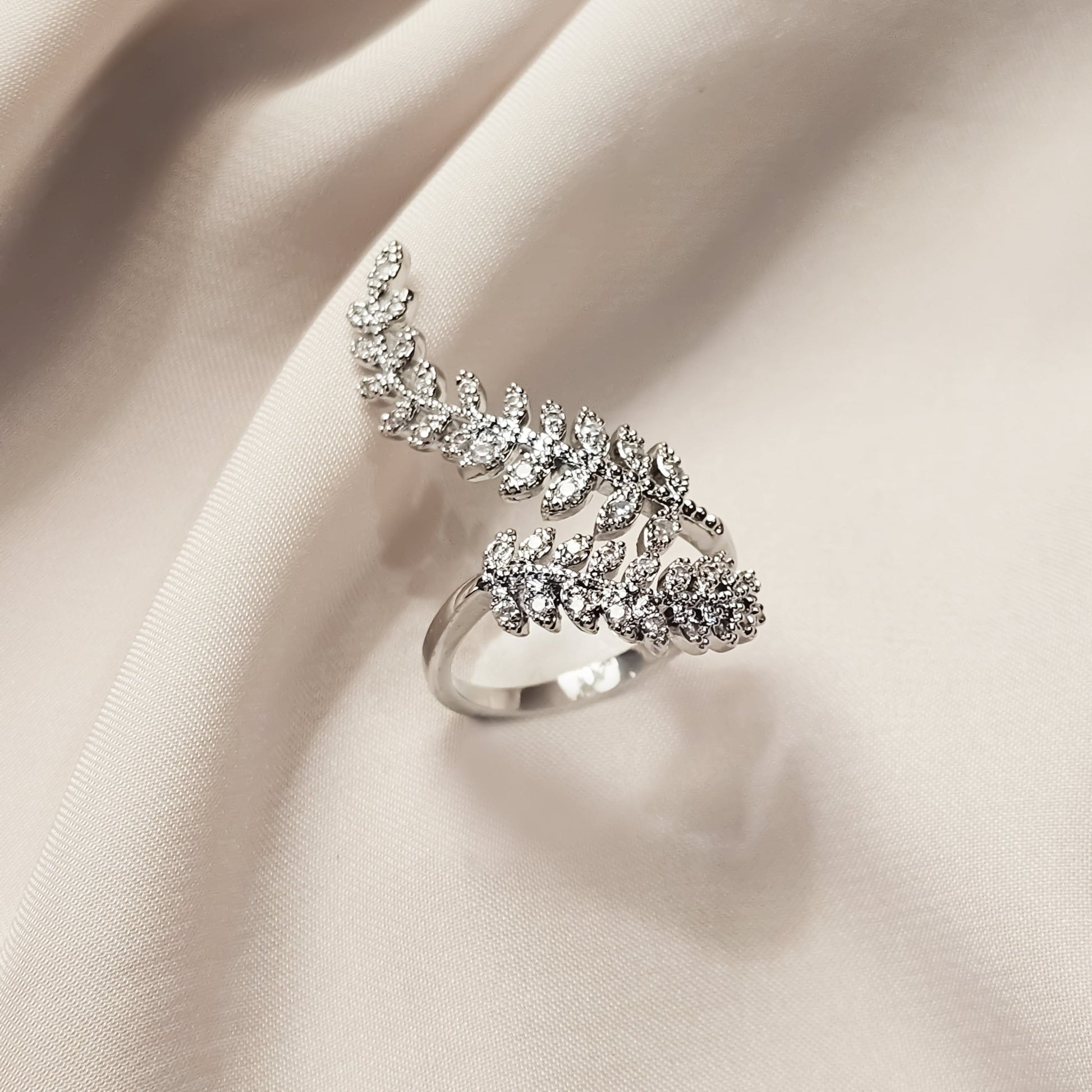 Zircon Rhinestone Leaf Ring - FAH Jewelry