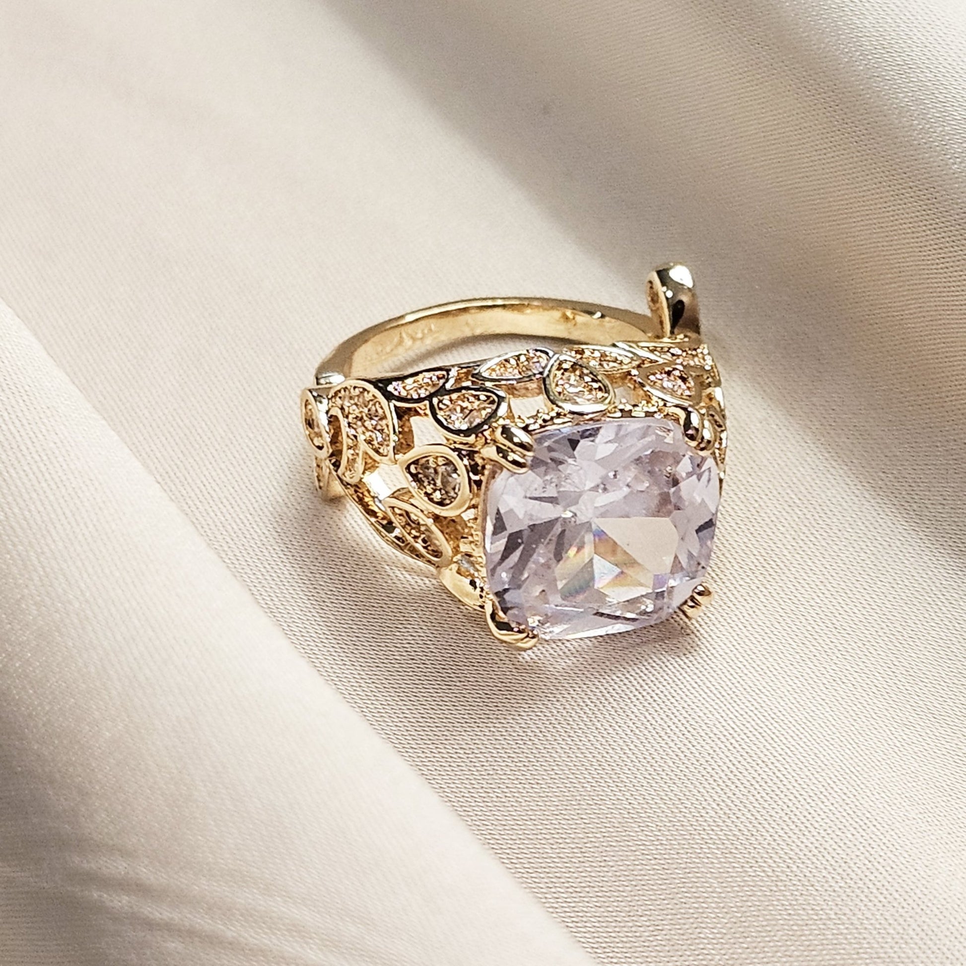 Zirconica Anel Austrian Crystals Rings - FAH Jewelry